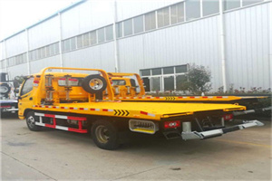 平泉附近拖车救援搭电