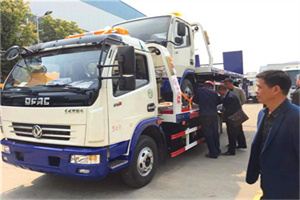 平泉汽车道路救援拖车价格